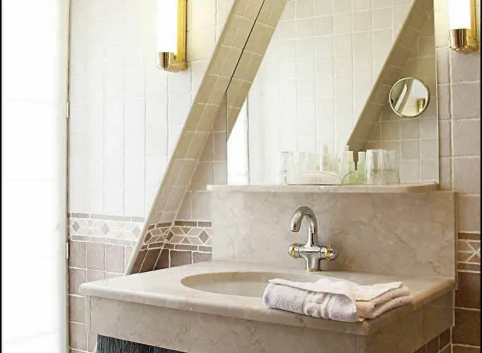 Hotel Pavillon Opera Bourse 3*