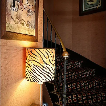 Pavillon Opera Bourse パリ