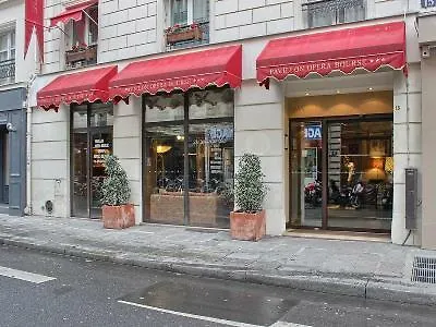 ホテル Pavillon Opera Bourse パリ